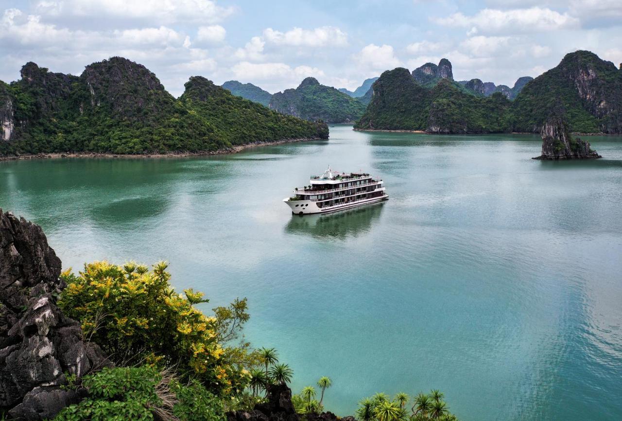 Hotel Dora Cruise By Hag Ha Long Esterno foto