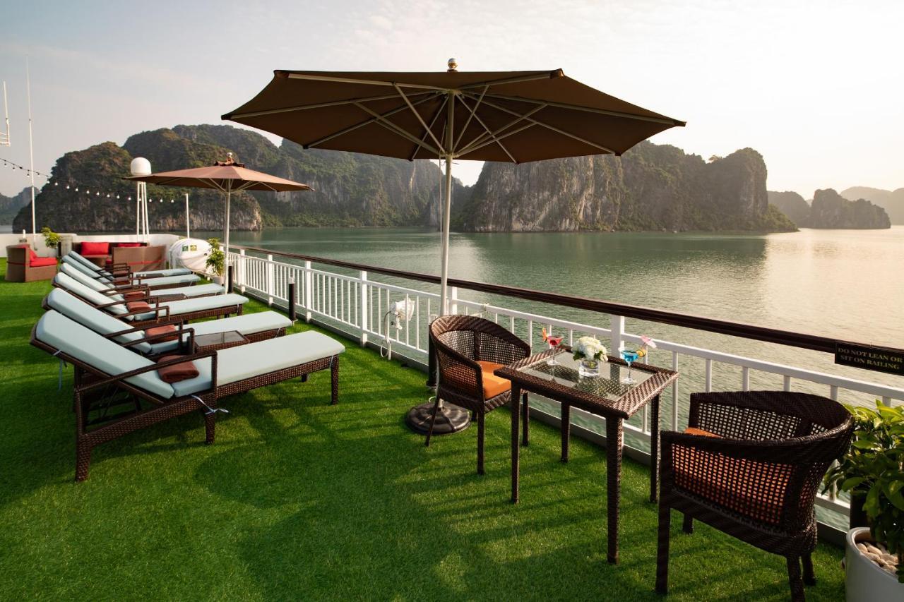 Hotel Dora Cruise By Hag Ha Long Esterno foto