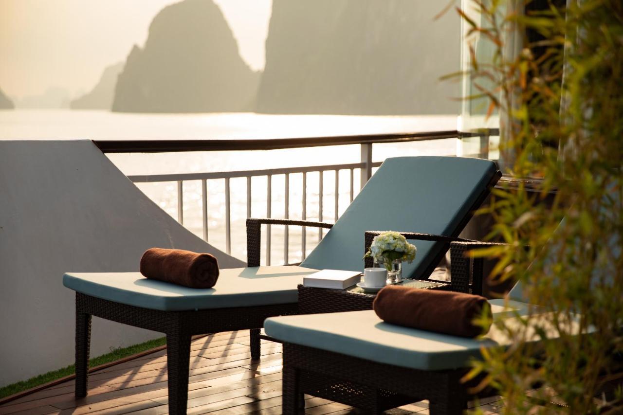 Hotel Dora Cruise By Hag Ha Long Esterno foto