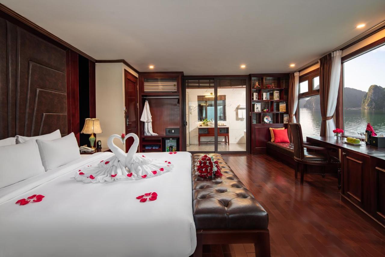 Hotel Dora Cruise By Hag Ha Long Esterno foto