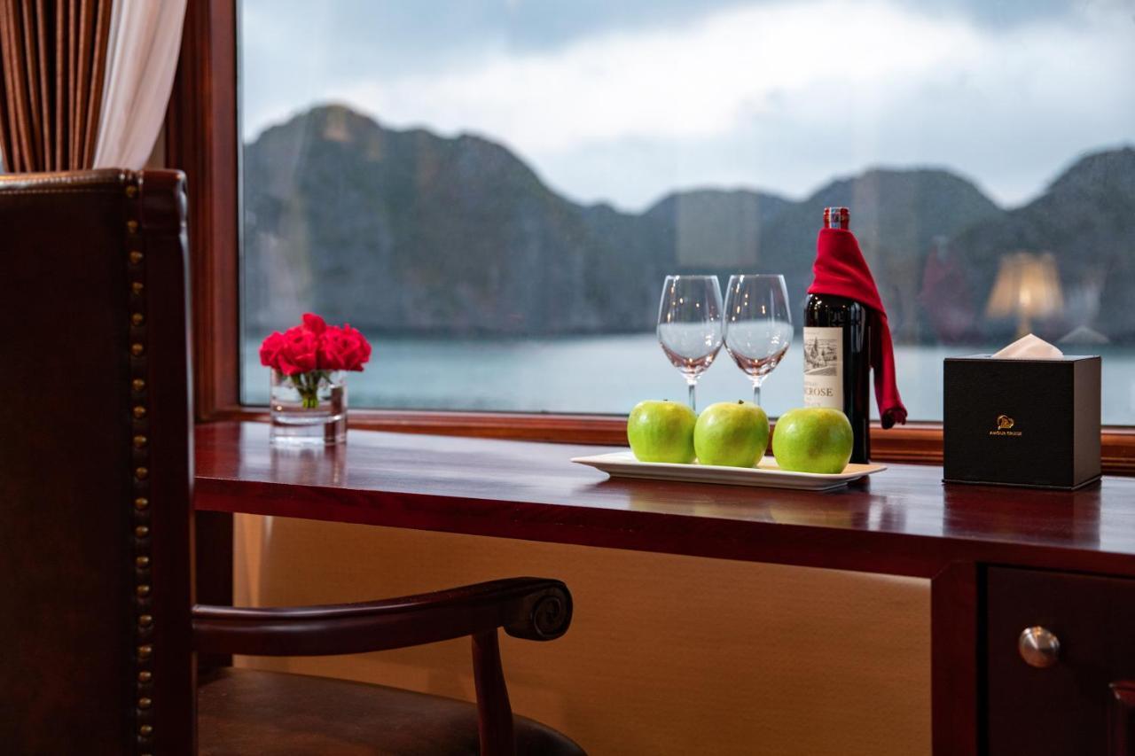 Hotel Dora Cruise By Hag Ha Long Esterno foto
