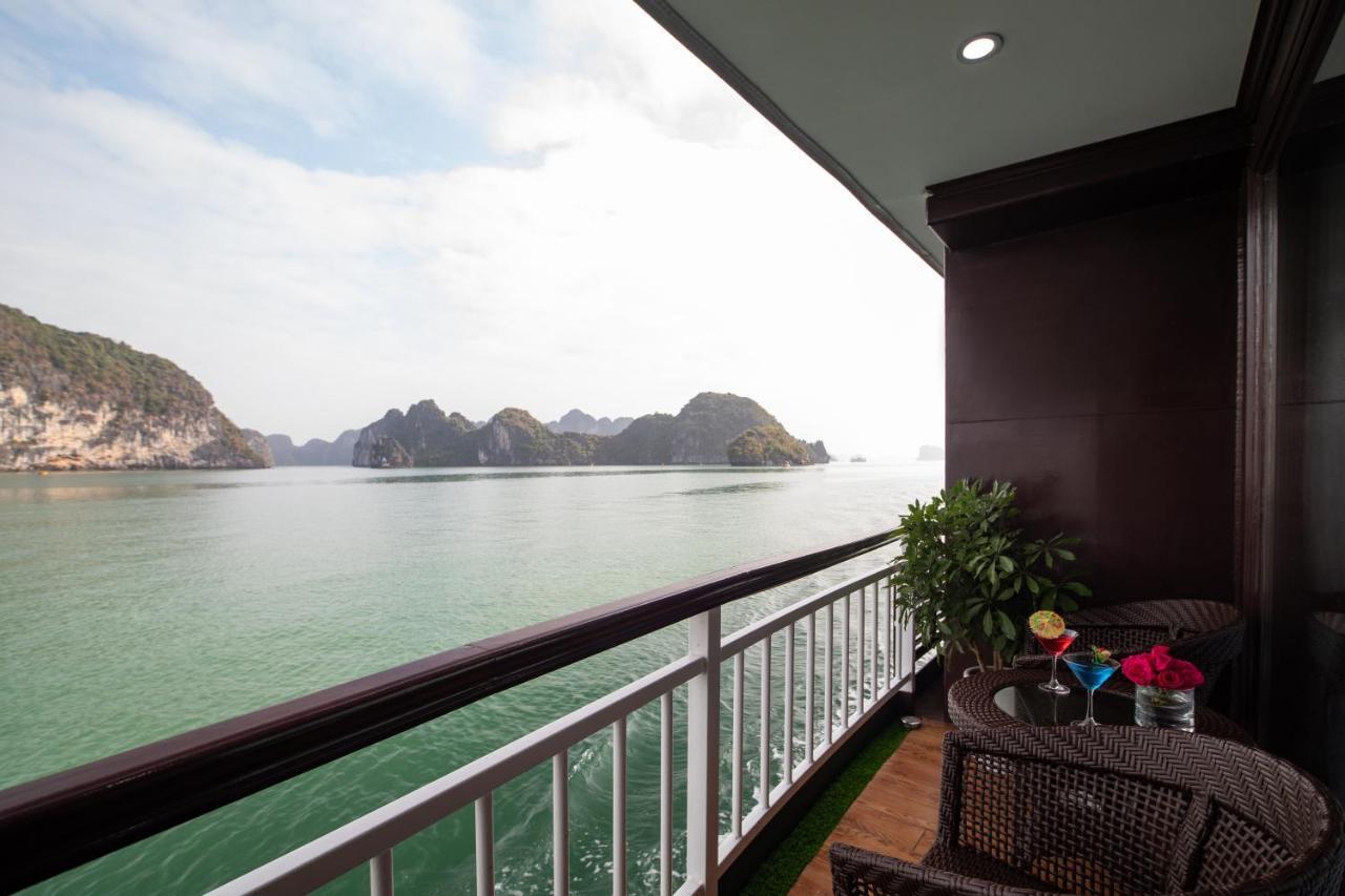 Hotel Dora Cruise By Hag Ha Long Esterno foto