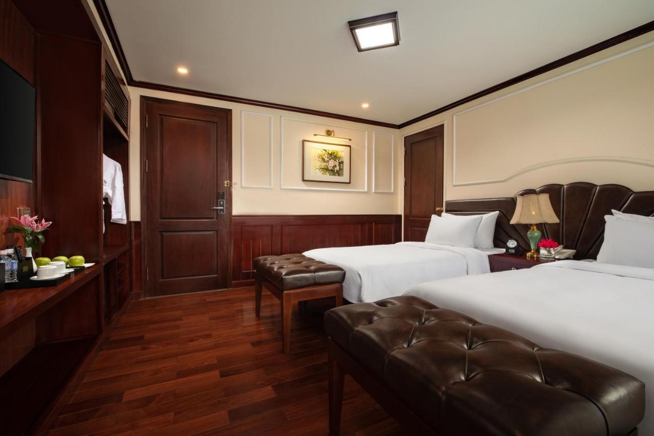 Hotel Dora Cruise By Hag Ha Long Esterno foto