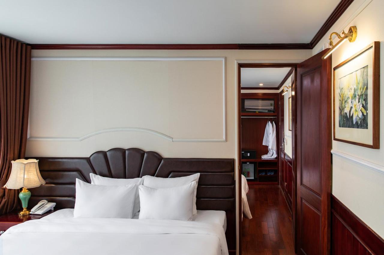 Hotel Dora Cruise By Hag Ha Long Esterno foto